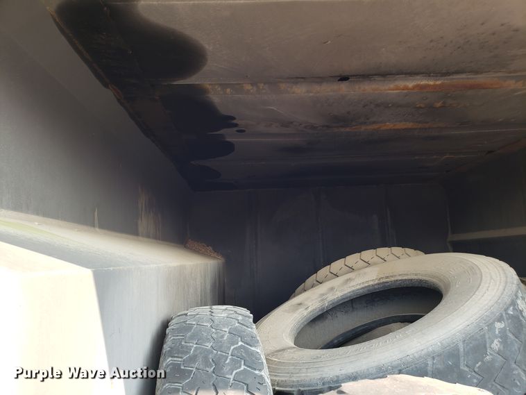 image for item DH2804 1993 Chevrolet Kodiak C6500 bucket truck