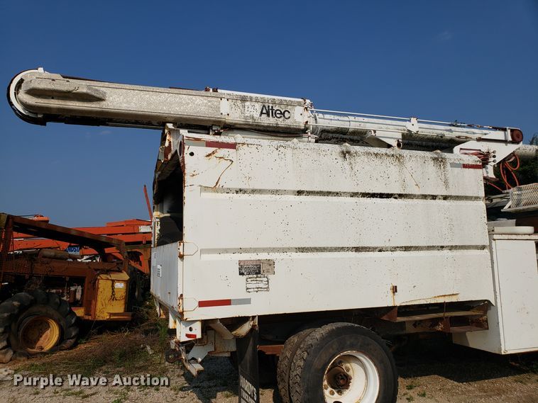 image for item DH2804 1993 Chevrolet Kodiak C6500 bucket truck