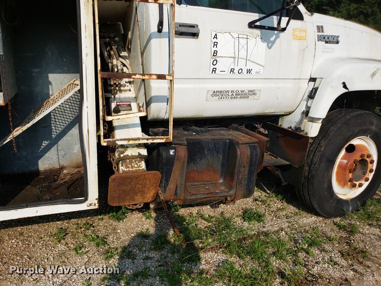 image for item DH2804 1993 Chevrolet Kodiak C6500 bucket truck