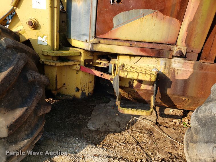 image for item DH2806 Hydro Ax 721E mulcher