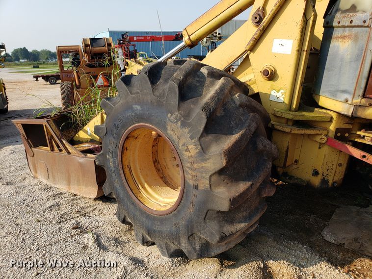 image for item DH2806 Hydro Ax 721E mulcher