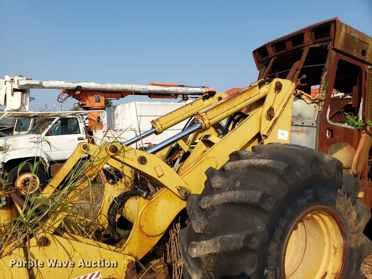 image for item DH2806 Hydro Ax 721E mulcher