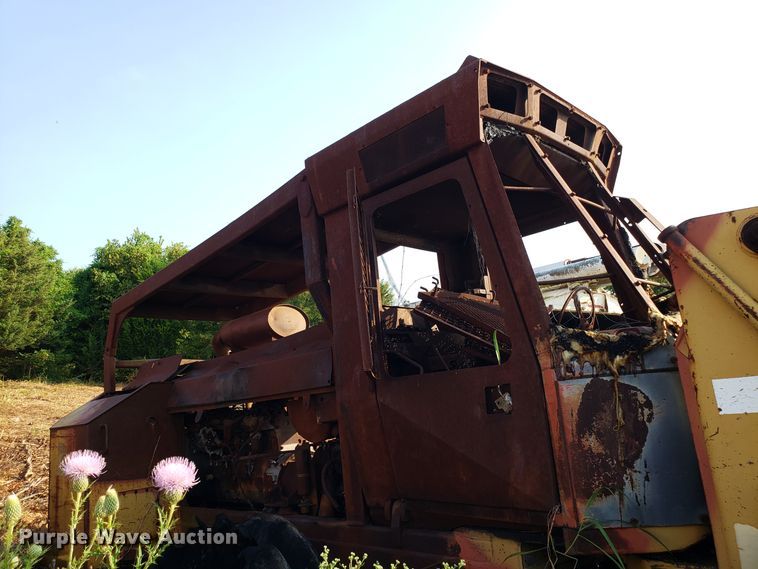 image for item DH2806 Hydro Ax 721E mulcher