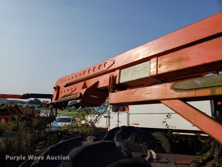 image for item DH2807 Timberland C45 skidder