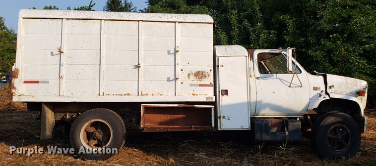 image for item DH2810 1990 Chevrolet C6000 chipper truck