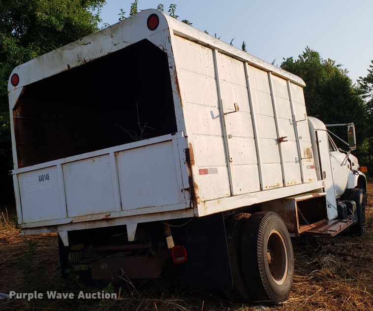image for item DH2810 1990 Chevrolet C6000 chipper truck