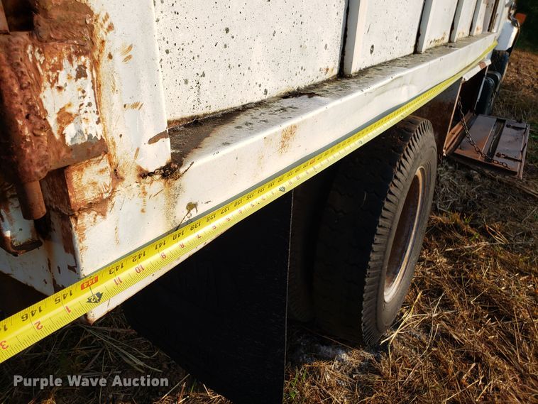 image for item DH2810 1990 Chevrolet C6000 chipper truck