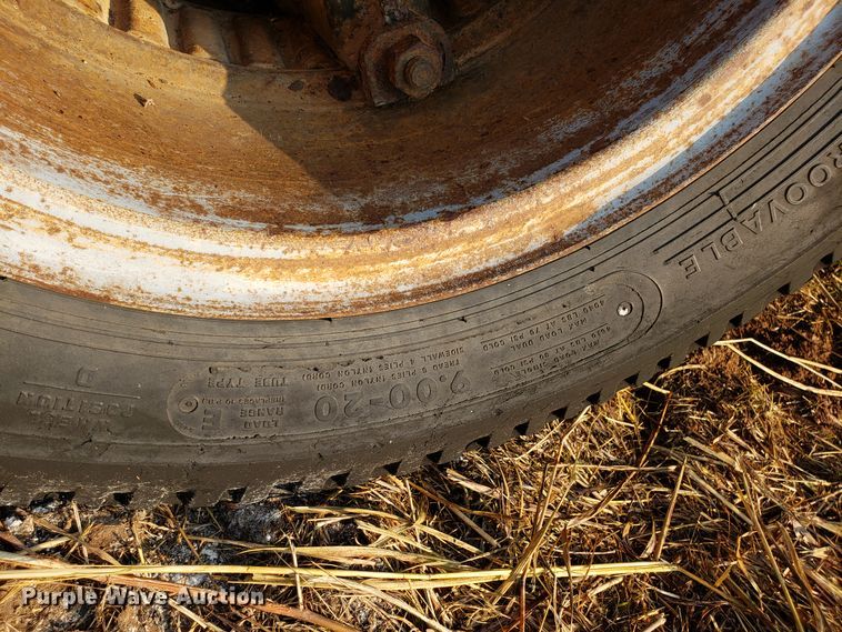 image for item DH2810 1990 Chevrolet C6000 chipper truck