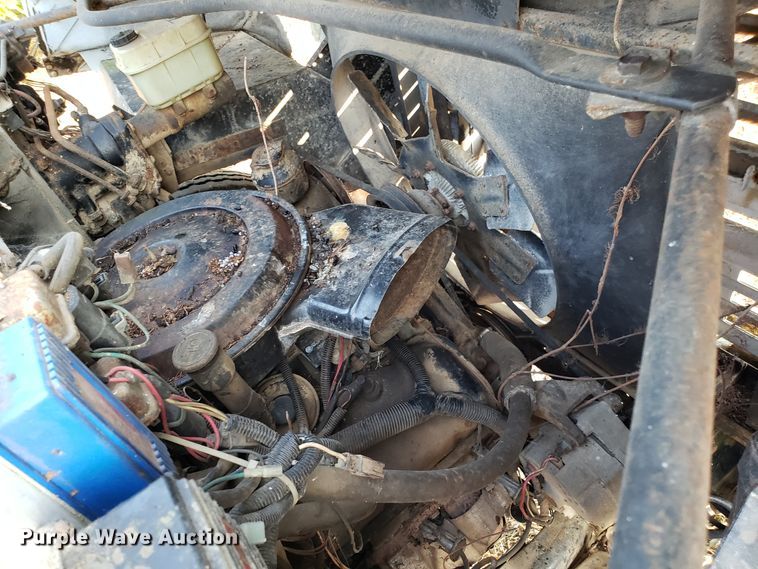 image for item DH2810 1990 Chevrolet C6000 chipper truck