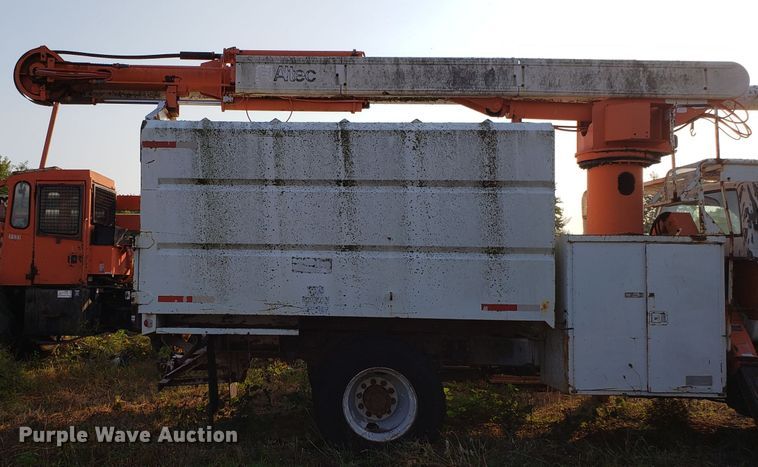 image for item DH2814 1991 Chevrolet Kodiak C6500 bucket tuck