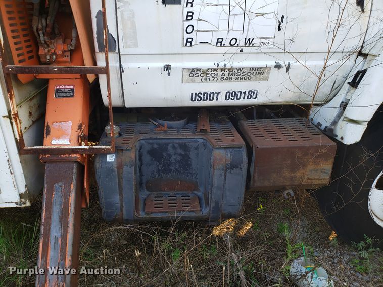 image for item DH2814 1991 Chevrolet Kodiak C6500 bucket tuck