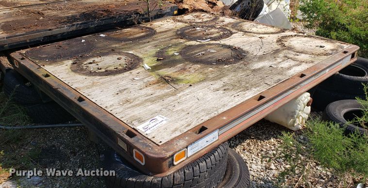 image for item DH2815 Knapheide flatbed