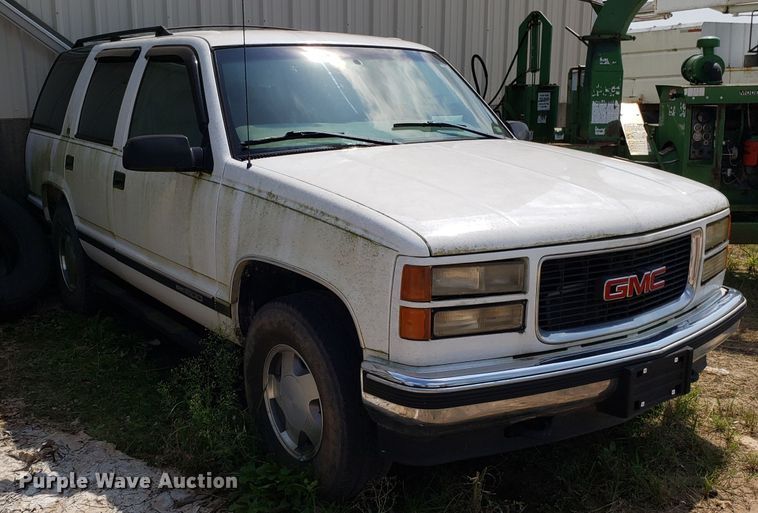 image for item DH2818 1999 GMC Yukon SUV