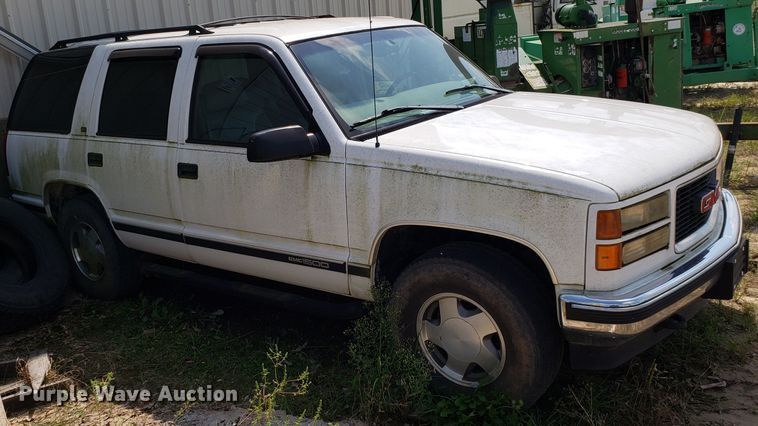 image for item DH2818 1999 GMC Yukon SUV