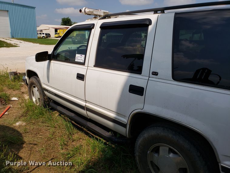 image for item DH2818 1999 GMC Yukon SUV