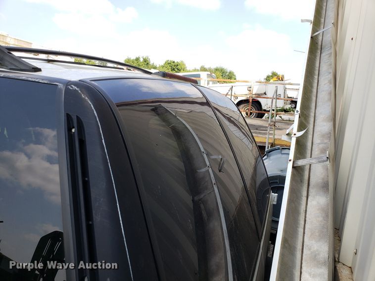 image for item DH2818 1999 GMC Yukon SUV