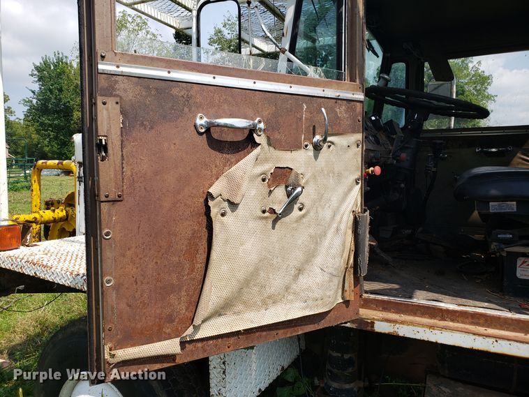 image for item DH2820 1965 Zeligson digger derrick truck