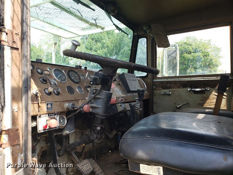 image for item DH2820 1965 Zeligson digger derrick truck