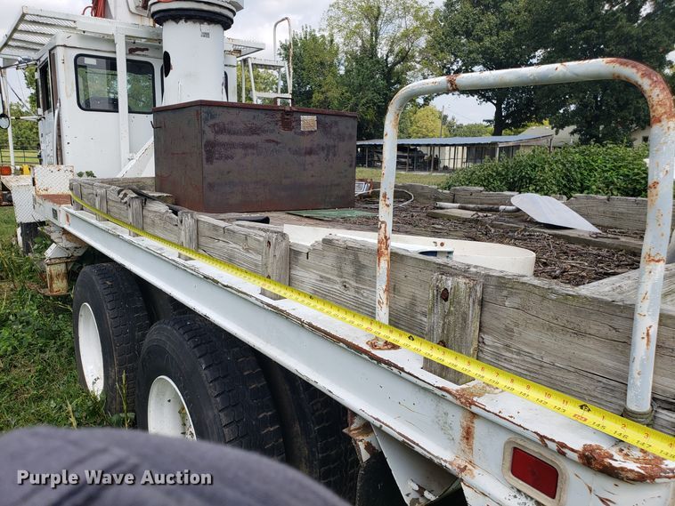 image for item DH2820 1965 Zeligson digger derrick truck