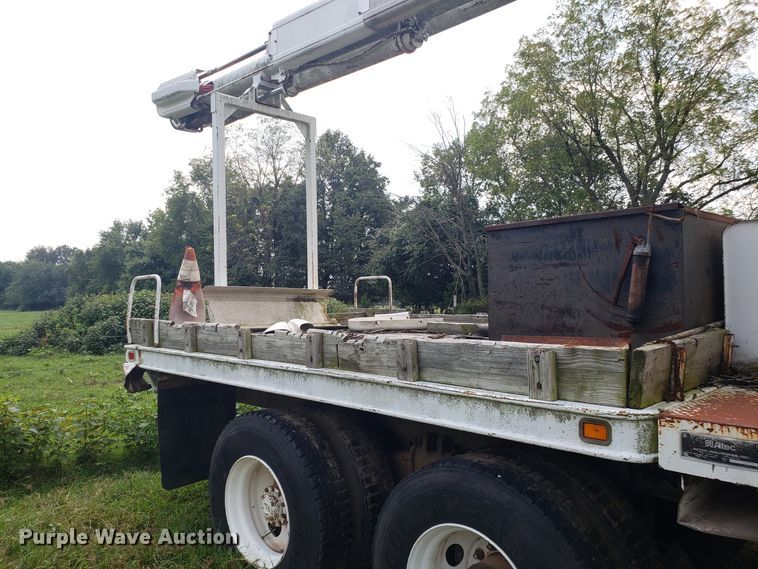 image for item DH2820 1965 Zeligson digger derrick truck