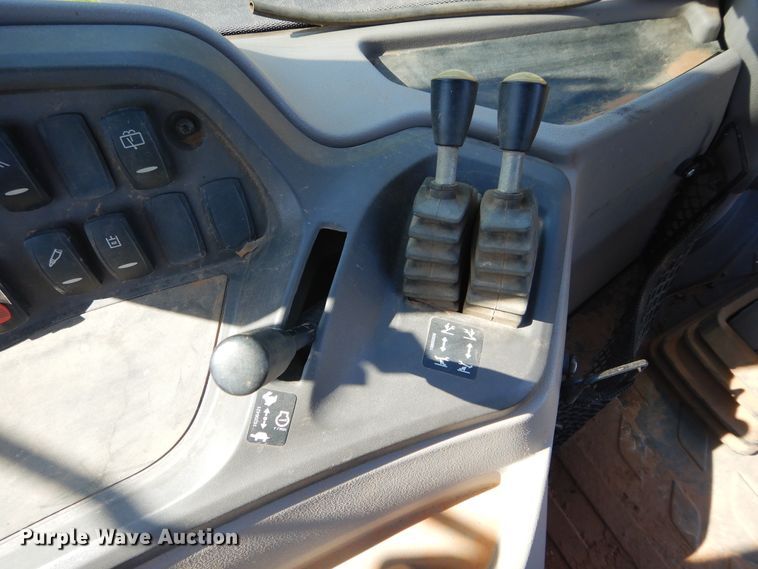 image for item DH3507 2012 Volvo BL70B backhoe