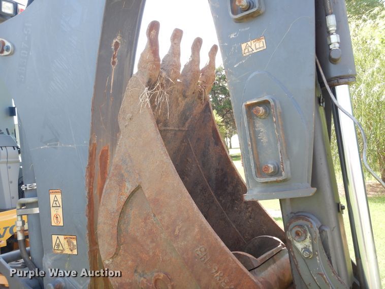 image for item DH3507 2012 Volvo BL70B backhoe