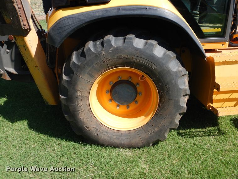 image for item DH3507 2012 Volvo BL70B backhoe