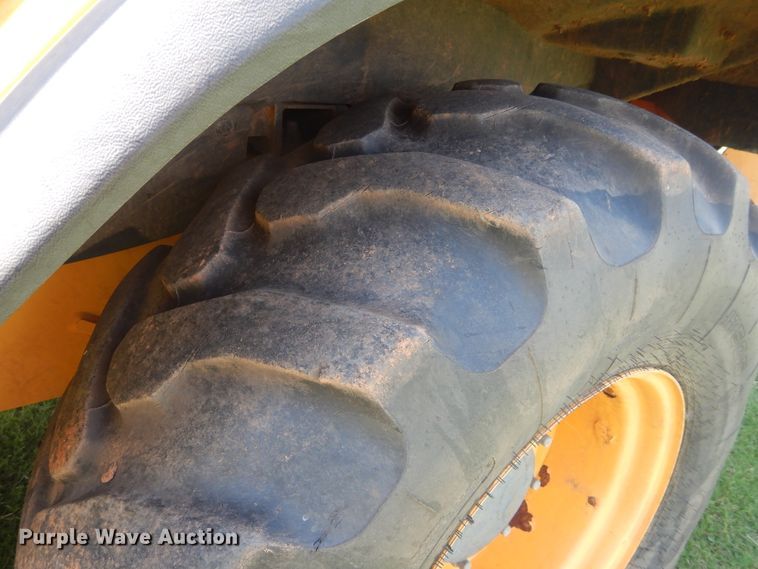 image for item DH3507 2012 Volvo BL70B backhoe