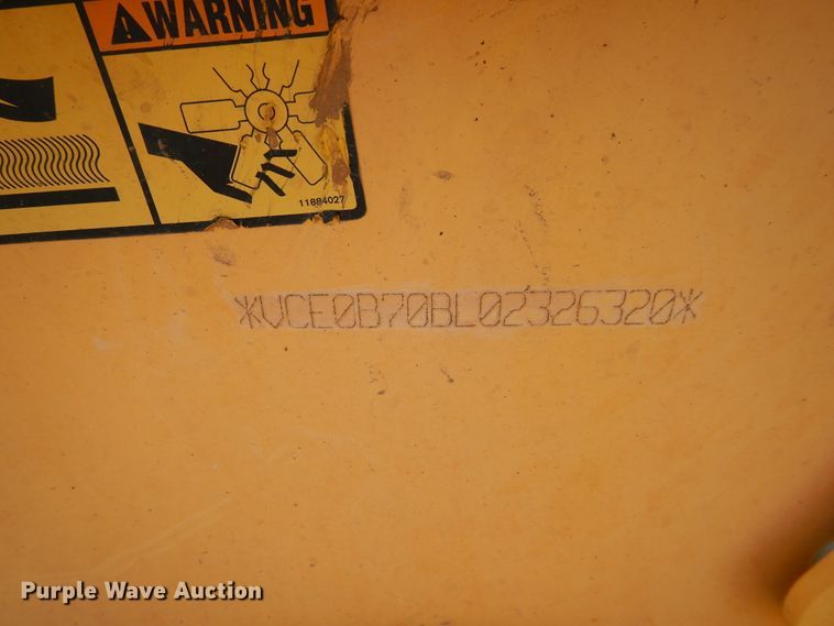 image for item DH3507 2012 Volvo BL70B backhoe