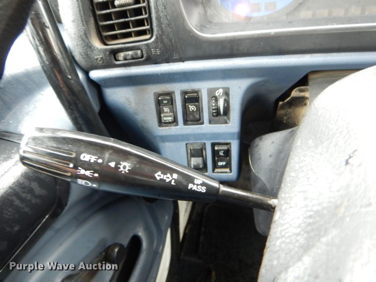 image for item DH6097 2007 Hino 258 service truck with crane