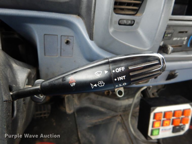 image for item DH6097 2007 Hino 258 service truck with crane