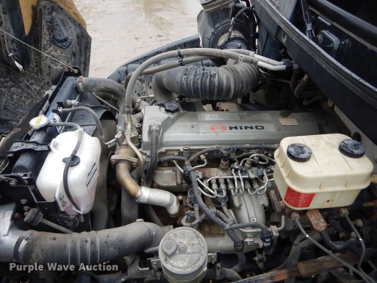 image for item DH6097 2007 Hino 258 service truck with crane