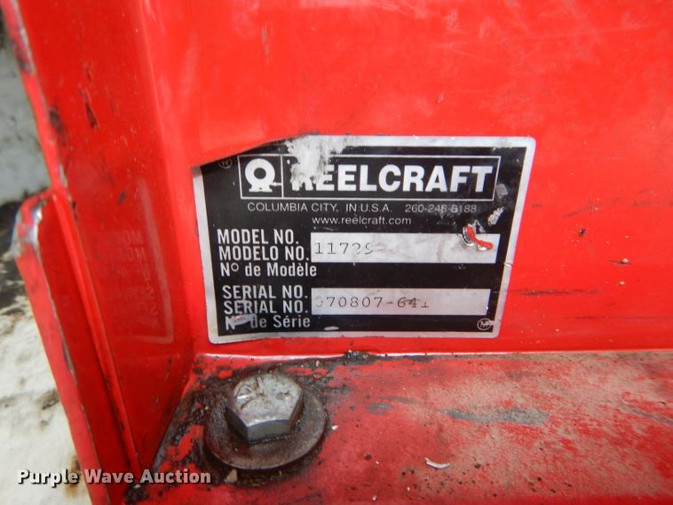 image for item DH6097 2007 Hino 258 service truck with crane