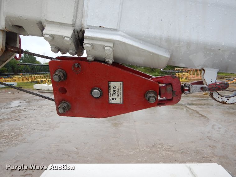 image for item DH6097 2007 Hino 258 service truck with crane