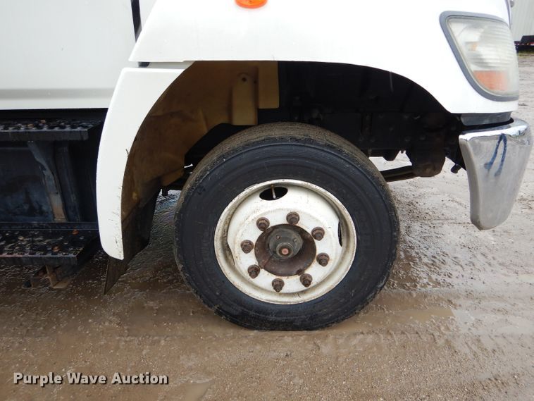 image for item DH6097 2007 Hino 258 service truck with crane