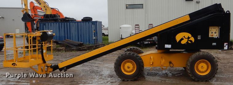 image for item DH6098 1999 Terex TB60 boom lift