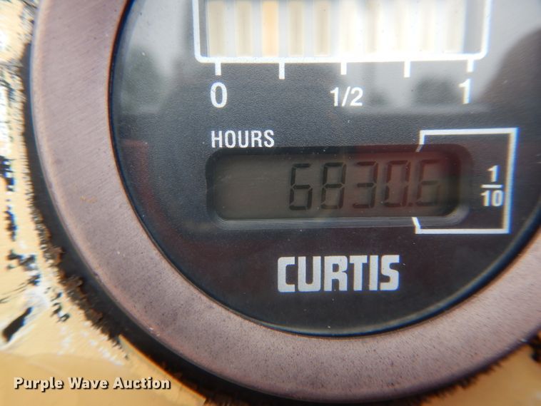 image for item DH6098 1999 Terex TB60 boom lift