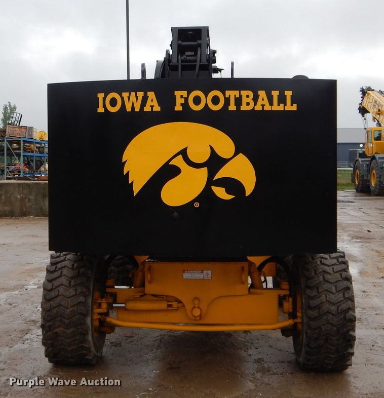 image for item DH6099 Terex TB60 boom lift