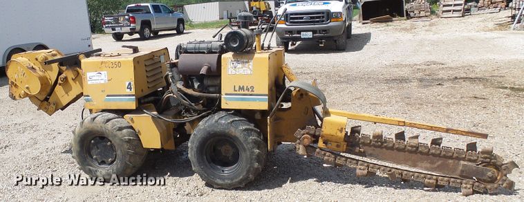 image for item DI0611 Vermeer LM42 vibratory cable plow