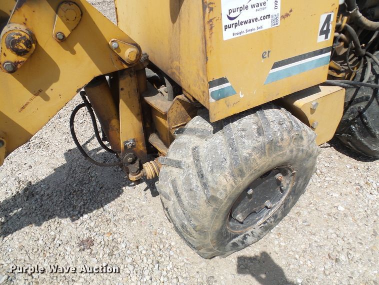 image for item DI0611 Vermeer LM42 vibratory cable plow