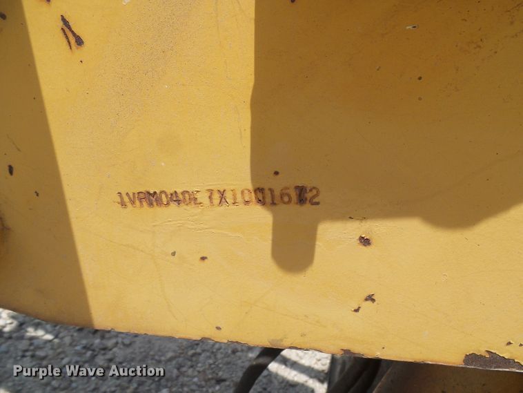 image for item DI0611 Vermeer LM42 vibratory cable plow