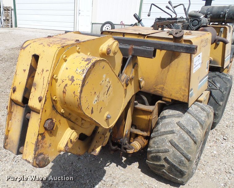 image for item DI0611 Vermeer LM42 vibratory cable plow