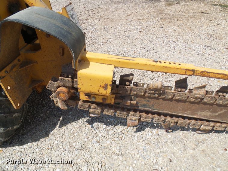 image for item DI0611 Vermeer LM42 vibratory cable plow