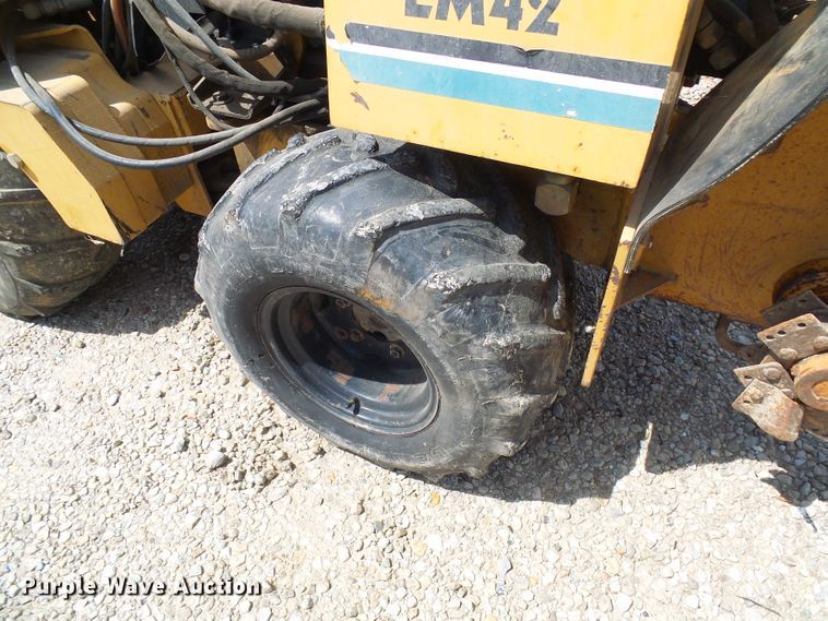 image for item DI0611 Vermeer LM42 vibratory cable plow