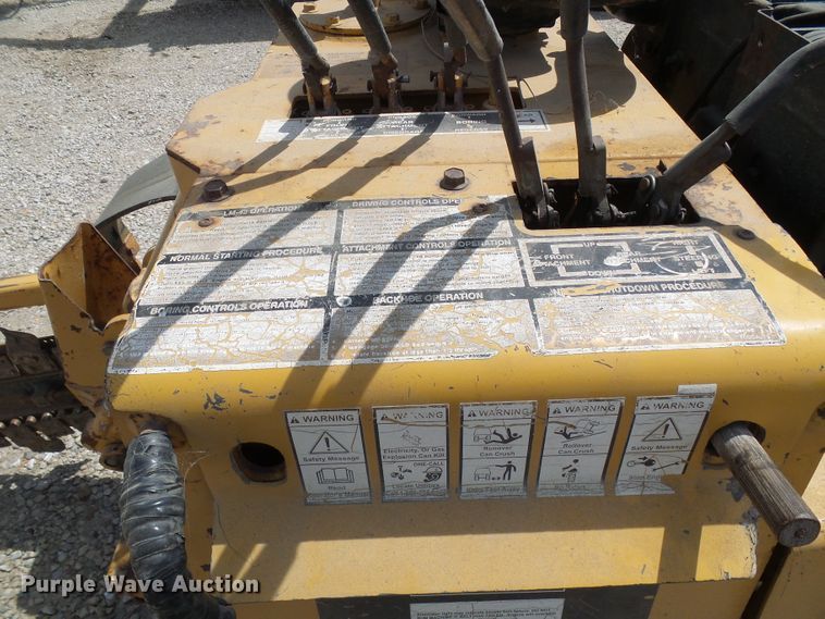 image for item DI0611 Vermeer LM42 vibratory cable plow