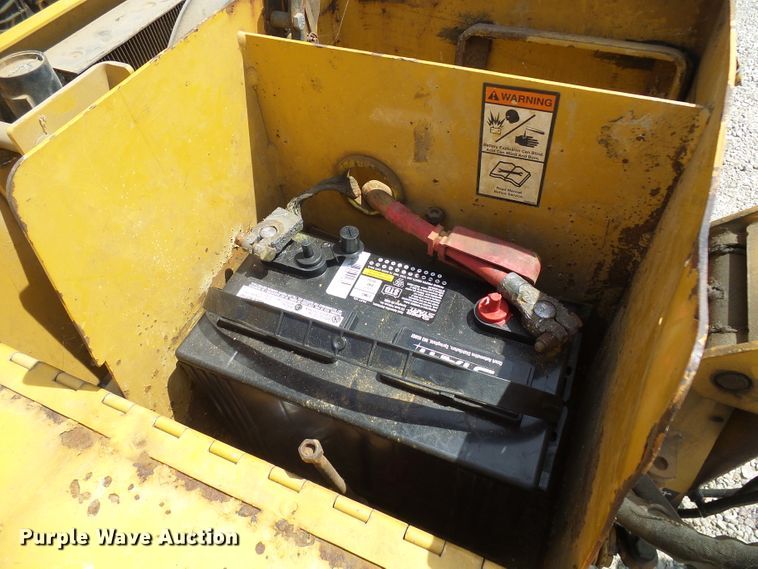 image for item DI0611 Vermeer LM42 vibratory cable plow