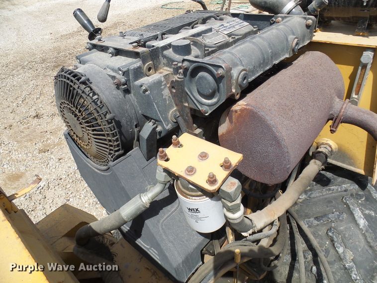 image for item DI0611 Vermeer LM42 vibratory cable plow