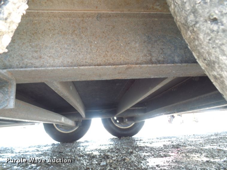 image for item DI0612 2002 Pace SC8524TA2 enclosed cargo trailer