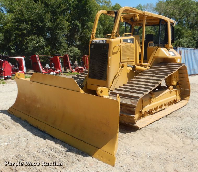 image for item DI2282 2004 Caterpillar D6N LGP dozer