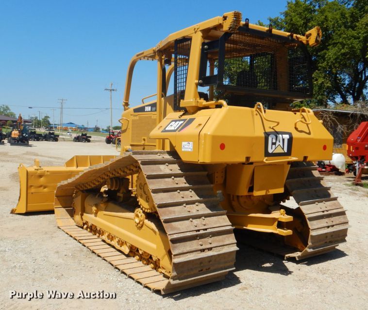 image for item DI2282 2004 Caterpillar D6N LGP dozer